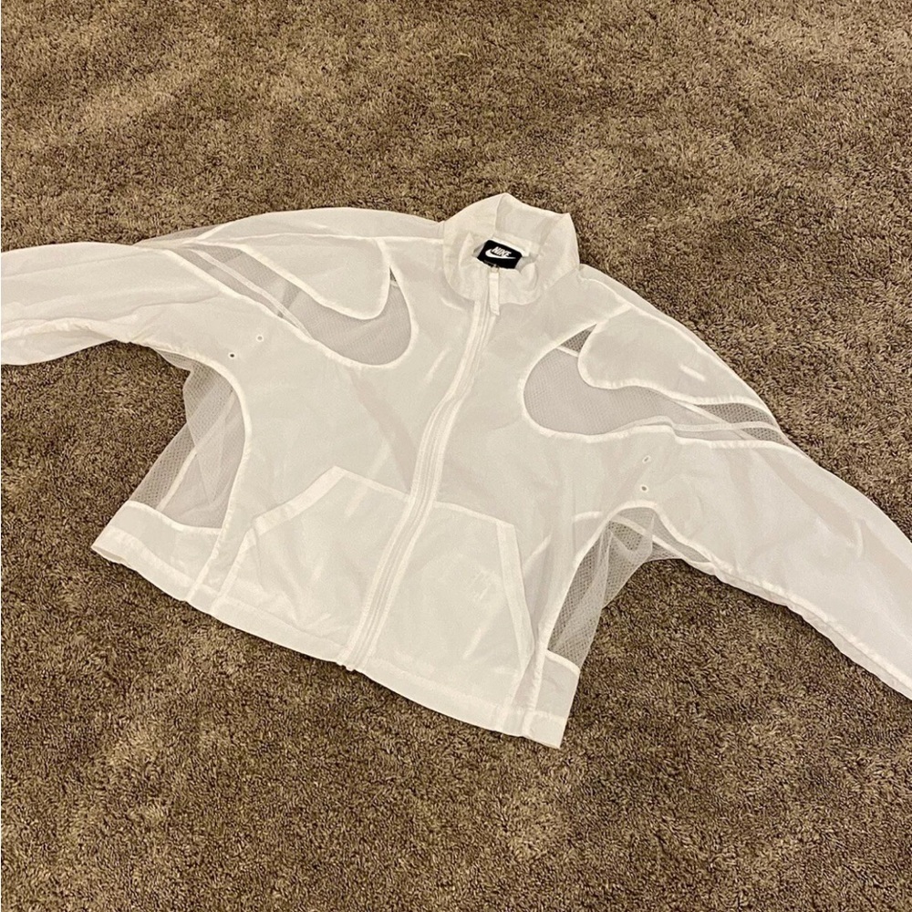 Nike airmax jacket white medium